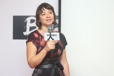 ()LEAɴuINO̫؅^ؓ؟ Silvia CicognaniƏV.jpg